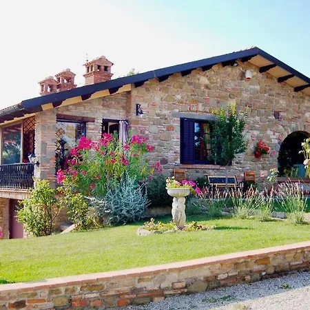 Villa Sleeps 6 Pool Wifi