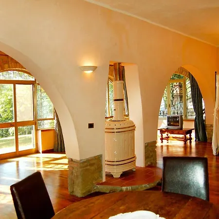 Sleeps 6 Pool Wifi *
