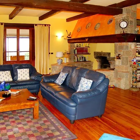 Sleeps 6 Pool Wifi